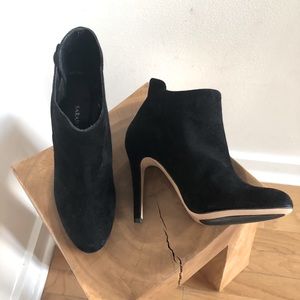 Sarah Flint Crawford Boots - Black Suede